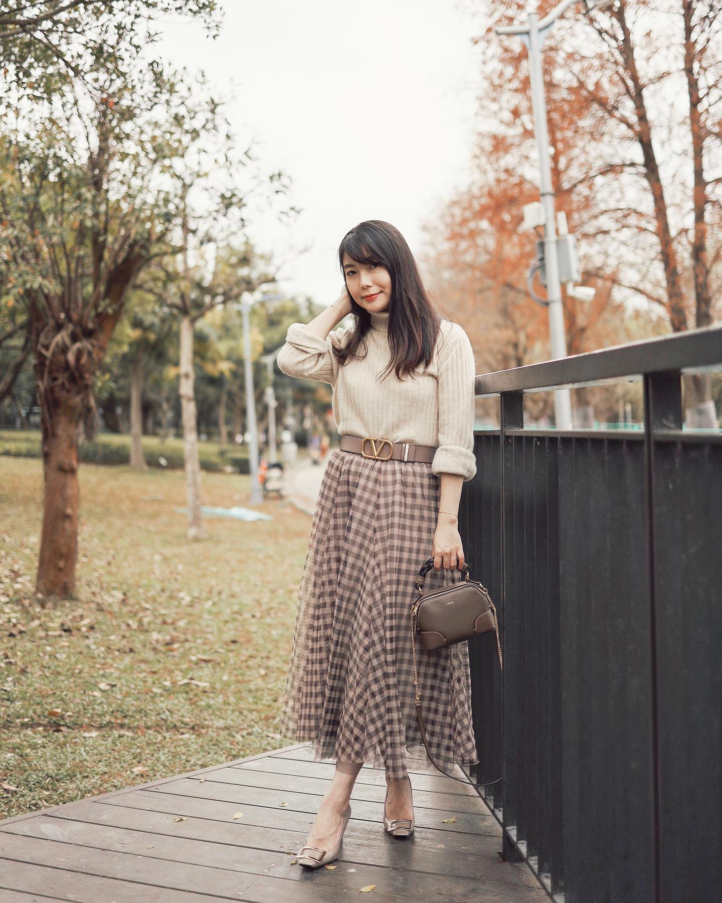 Sheer Gingham Midi Skirt with Elastic Waistband