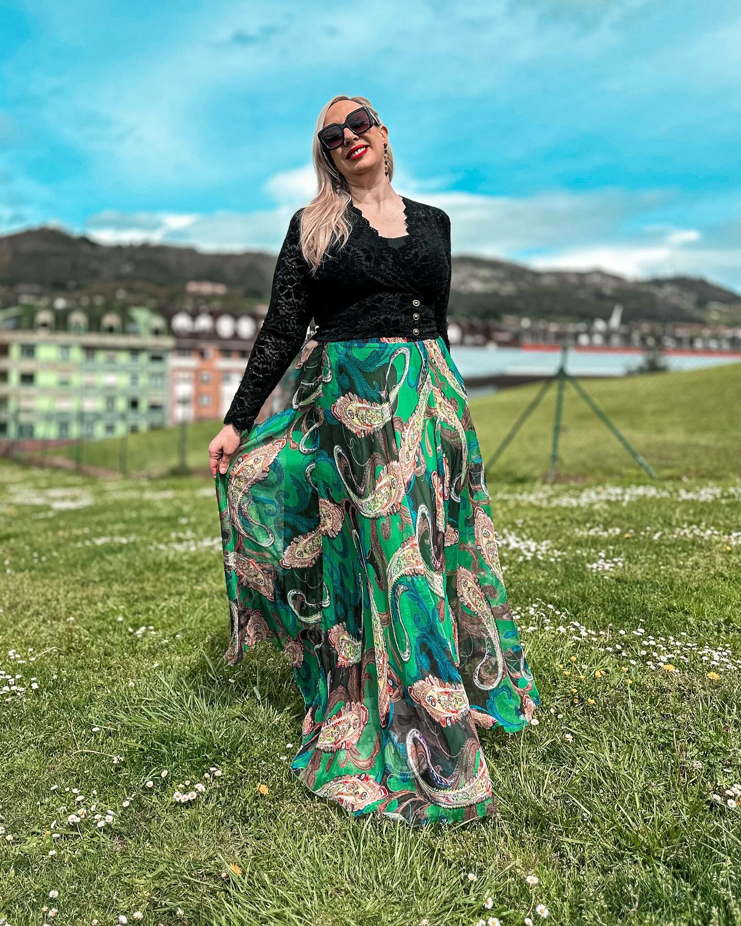 Emerald Green Paisley Printed Women Skirt in Lightweight Fabric with an Effortless Flow and Elegant Movement