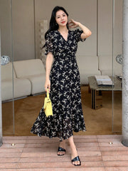 Classic White Floral Print  Charm Black Midi Dress