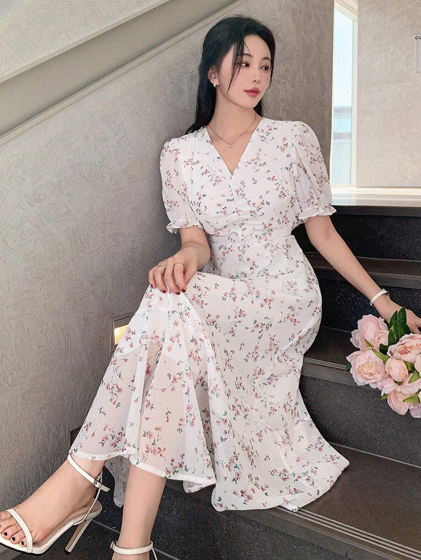 Ivory White Floral Puff Sleeve Midi Dress
