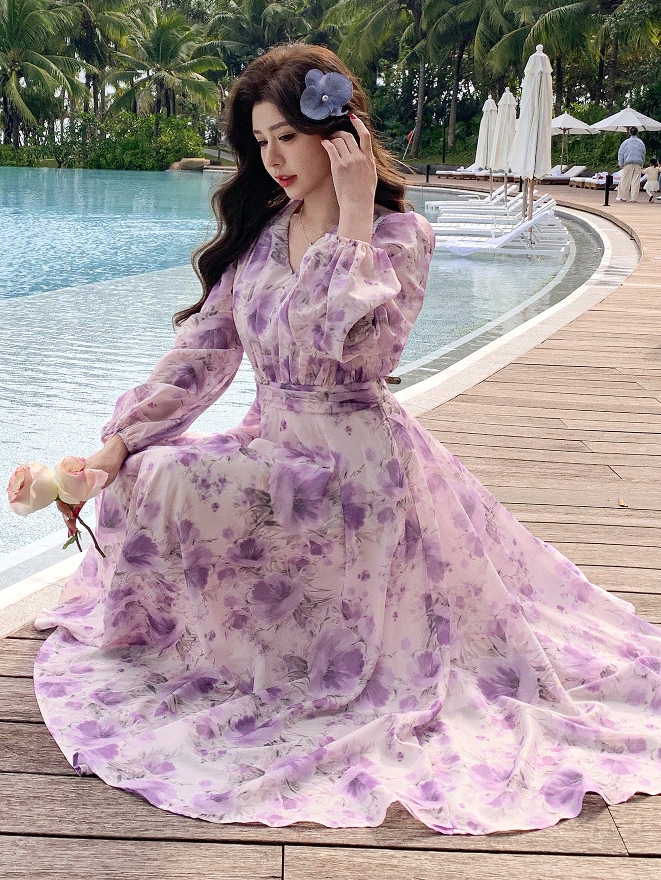 Large, soft watercolor-style floral Lightweight, breathable