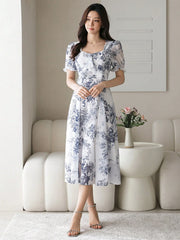 Classic Floral Print Elegant monochrome contrast vintage-inspired