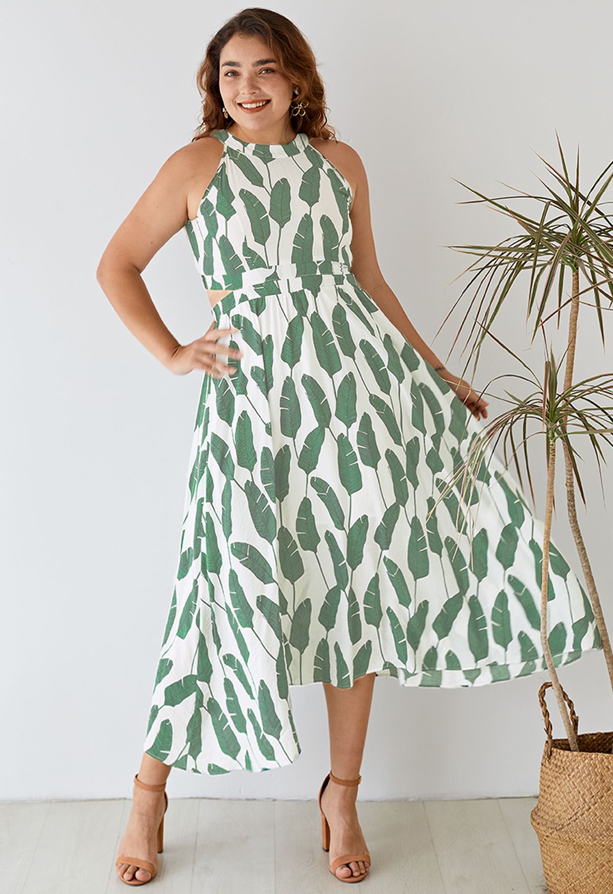 Ivory Green Tropical Leaf Printed Halter Neck Maxi Dress in Premium Lightweight Fabric