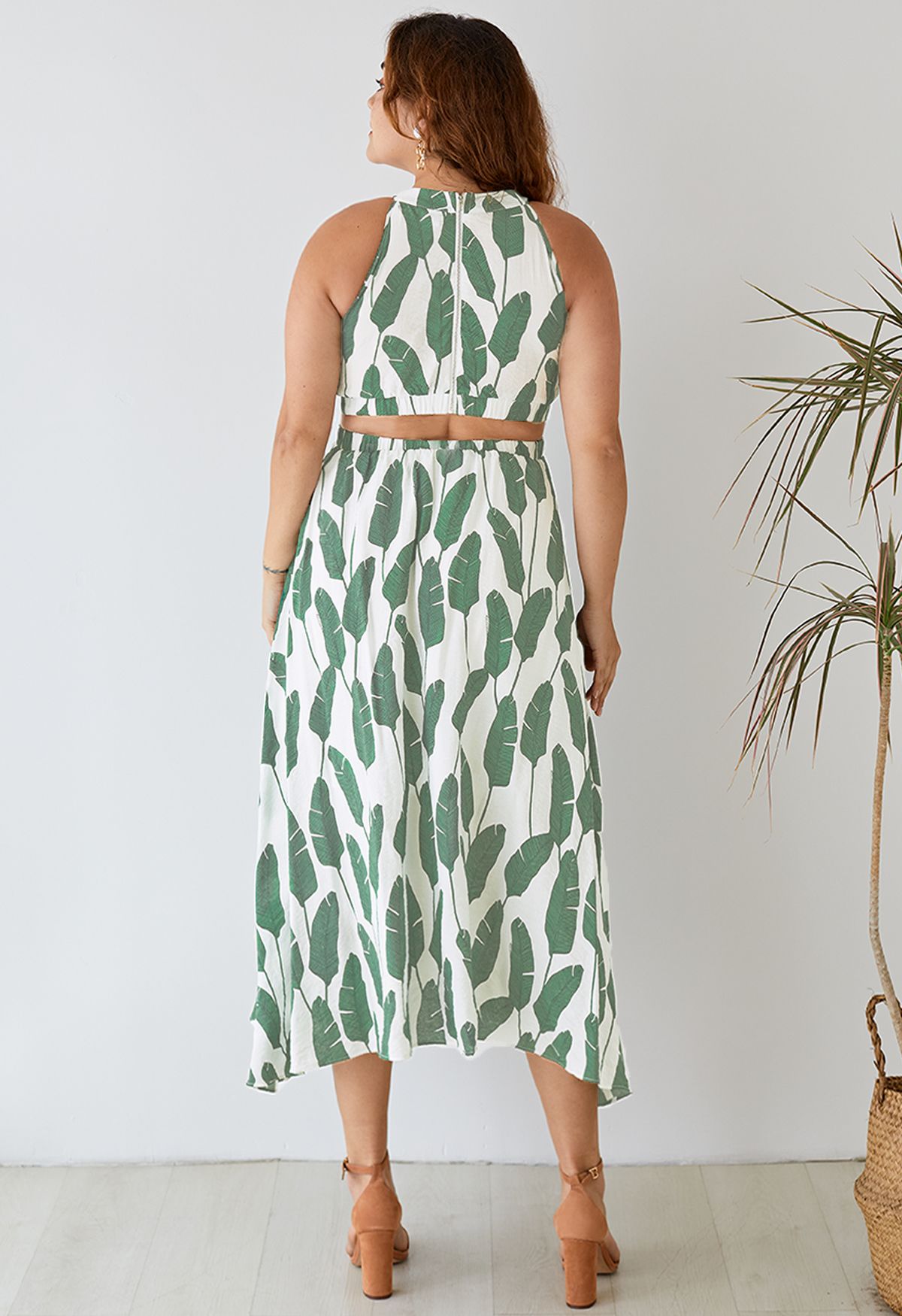Ivory Green Tropical Leaf Printed Halter Neck Maxi Dress in Premium Lightweight Fabric