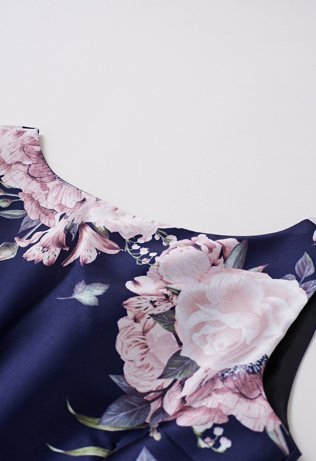 Petal Noir Sleeveless Floral Pleated Dress  Navy Base Pink Blooms A Line Elegance
