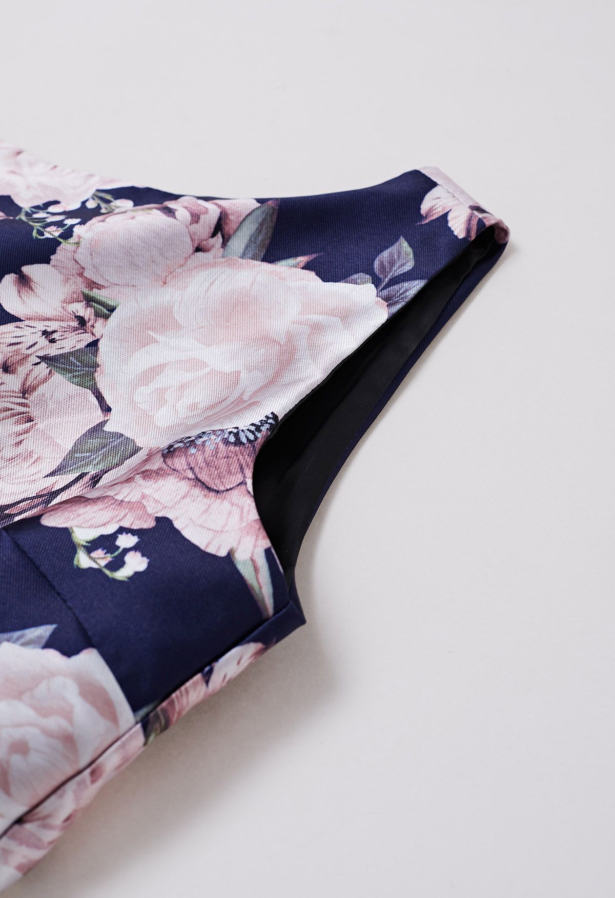Petal Noir Sleeveless Floral Pleated Dress  Navy Base Pink Blooms A Line Elegance