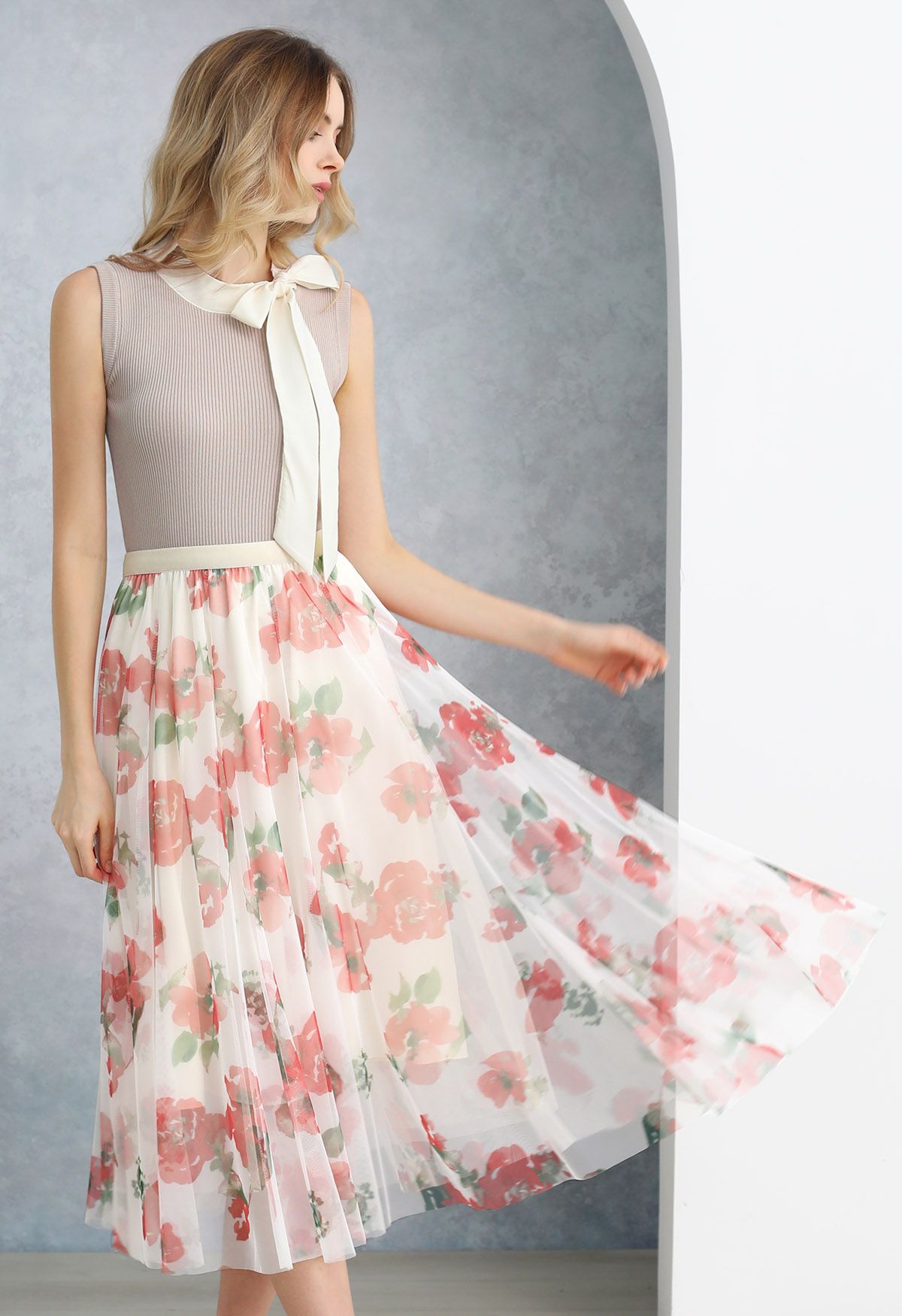 Ivory Blush Garden Pleated Maxi Skirt with Soft Floral Print & Elastic Waistband