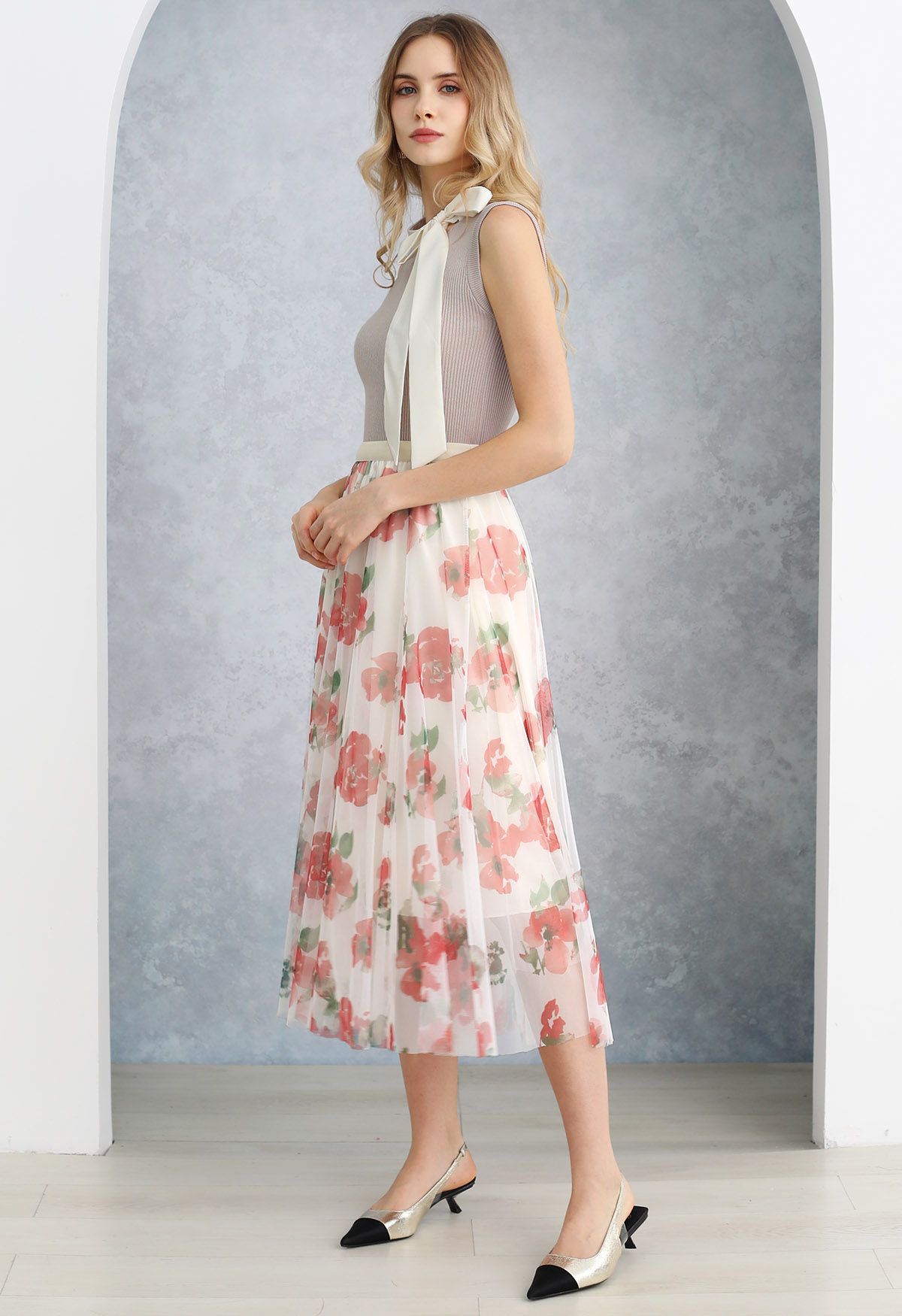 Ivory Blush Garden Pleated Maxi Skirt with Soft Floral Print & Elastic Waistband