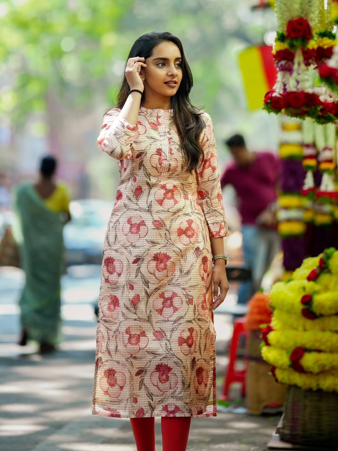Soft Cream Base with Rose Pink & Light Brown Floral Print kurti
