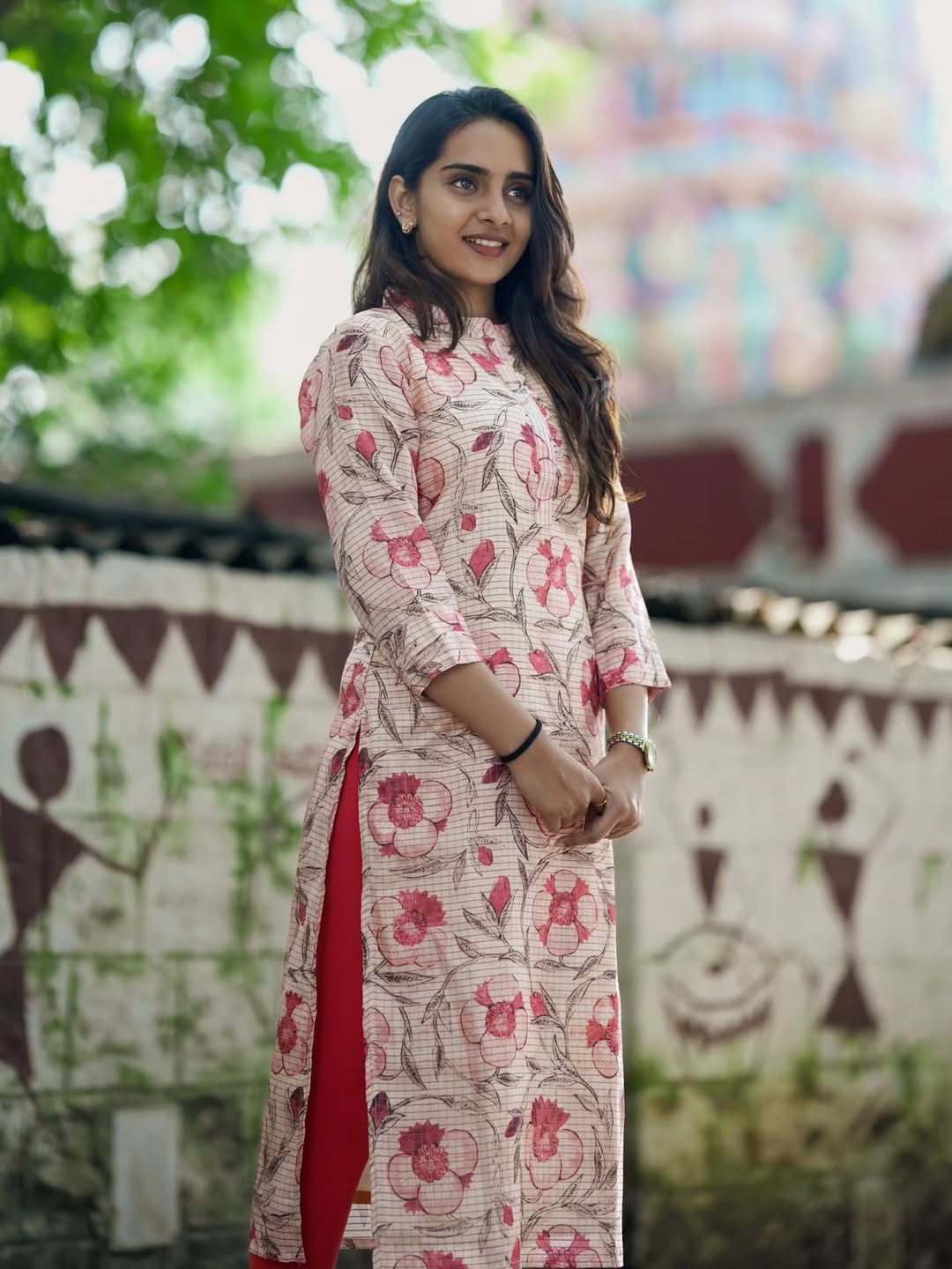 Soft Cream Base with Rose Pink & Light Brown Floral Print kurti