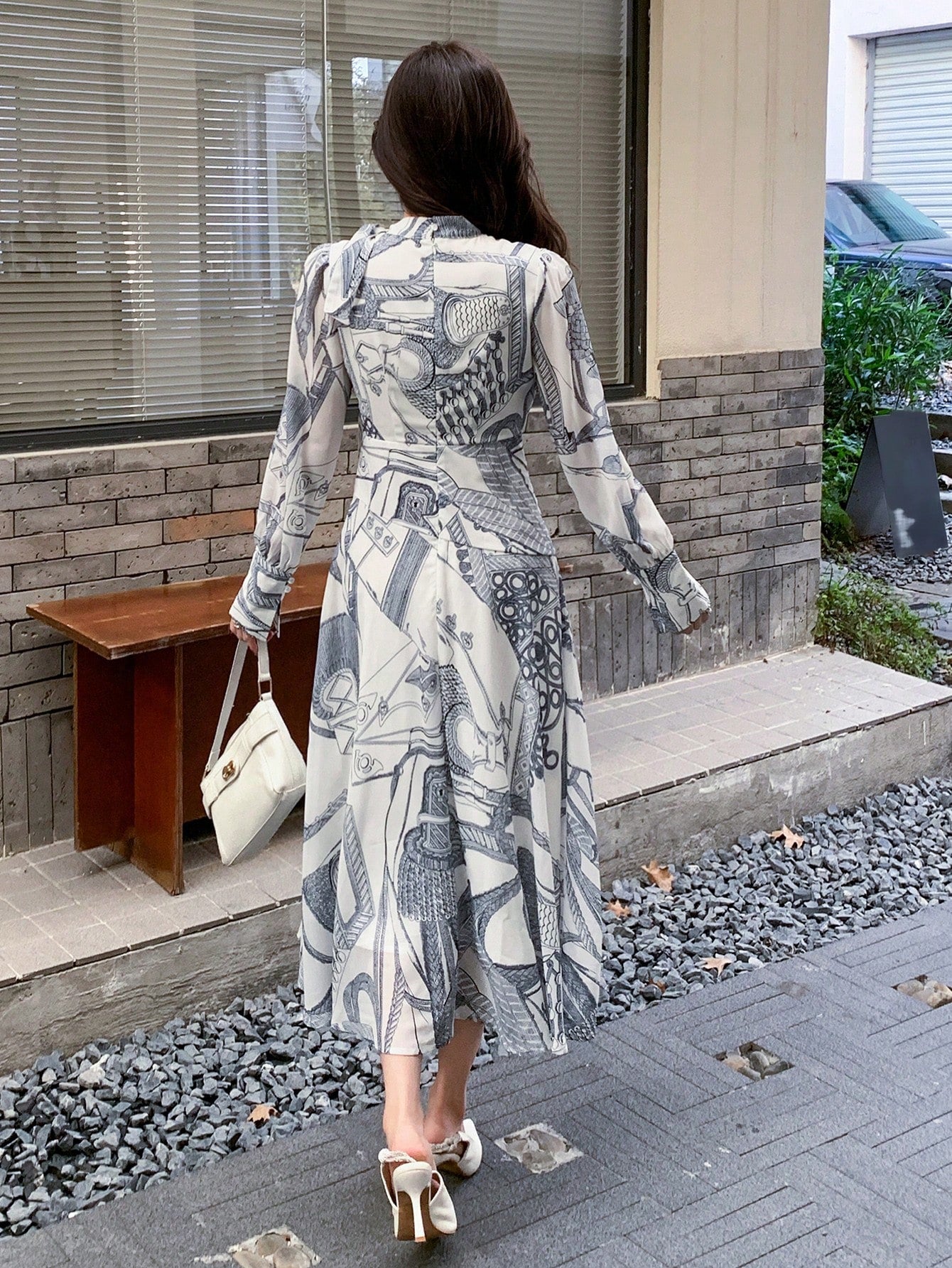 Grey Abstract Printed Maxi Dress with Modern Casual Elegance