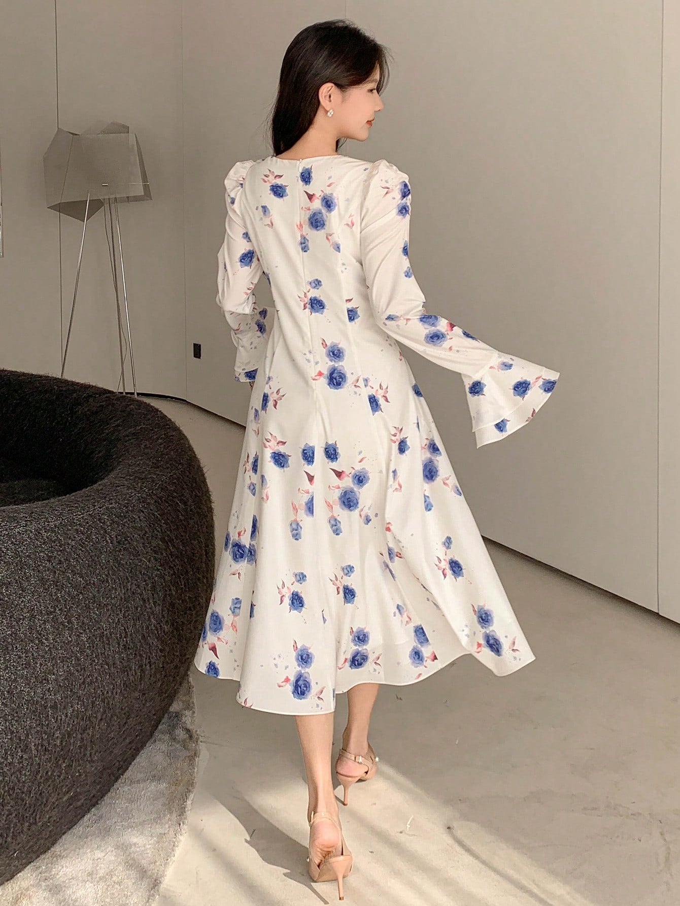 White and Blue Floral Back Design Maxi Dress with Flowy Look