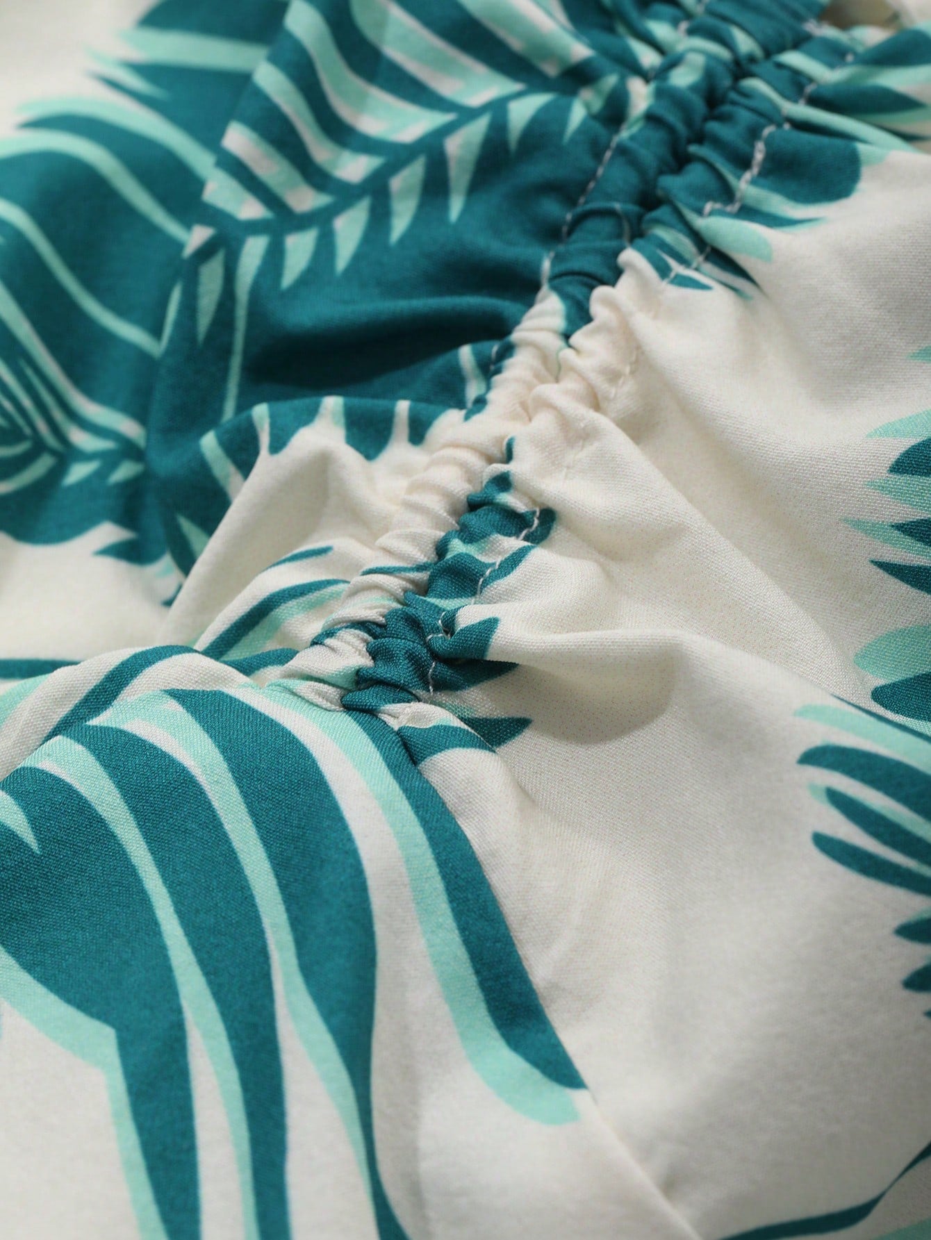 White and Green Tropical Leaf Print Maxi Dress with Summer Vacation Style