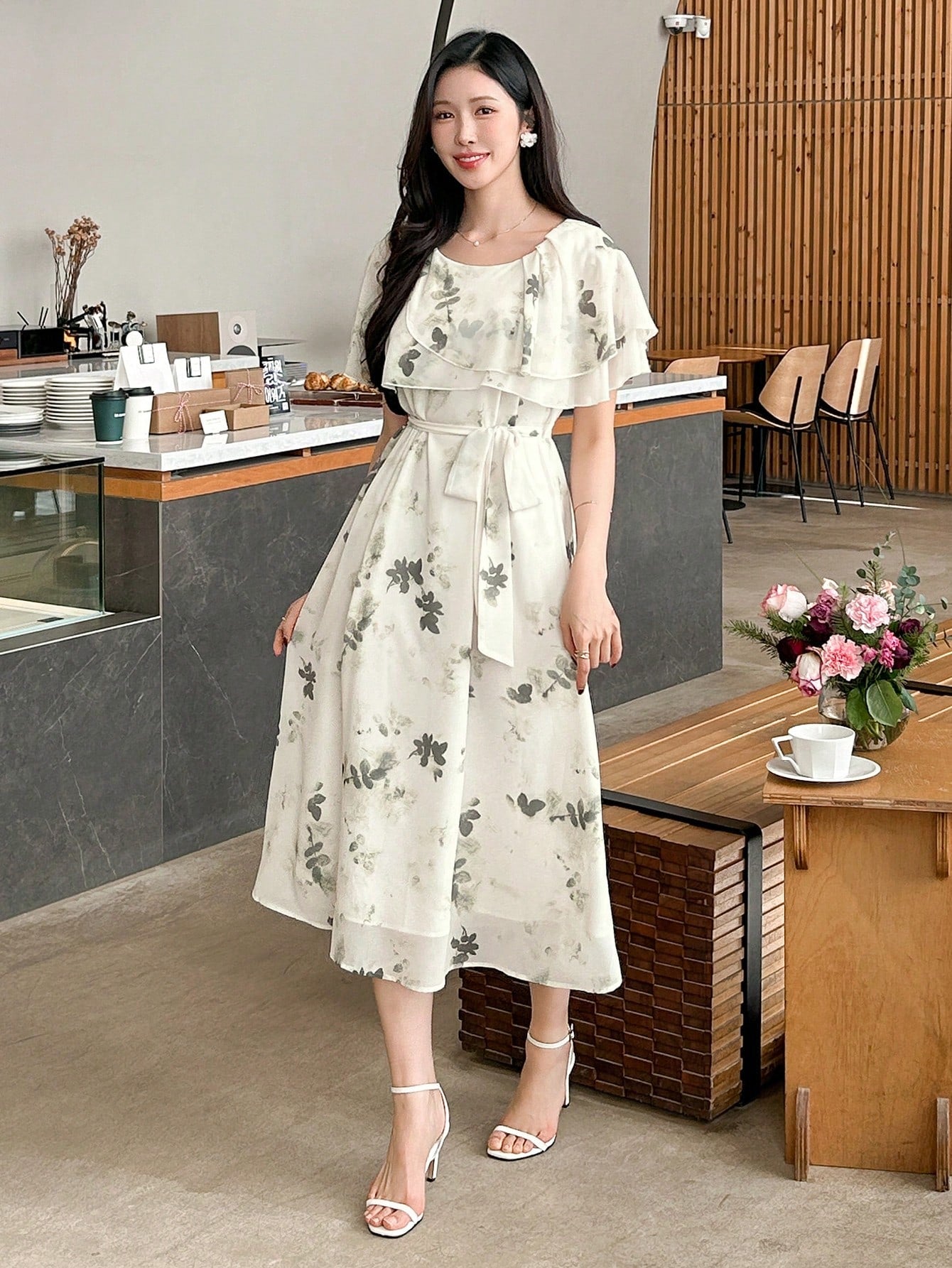 White Minimal Floral Midi Dress with Casual Elegant Style