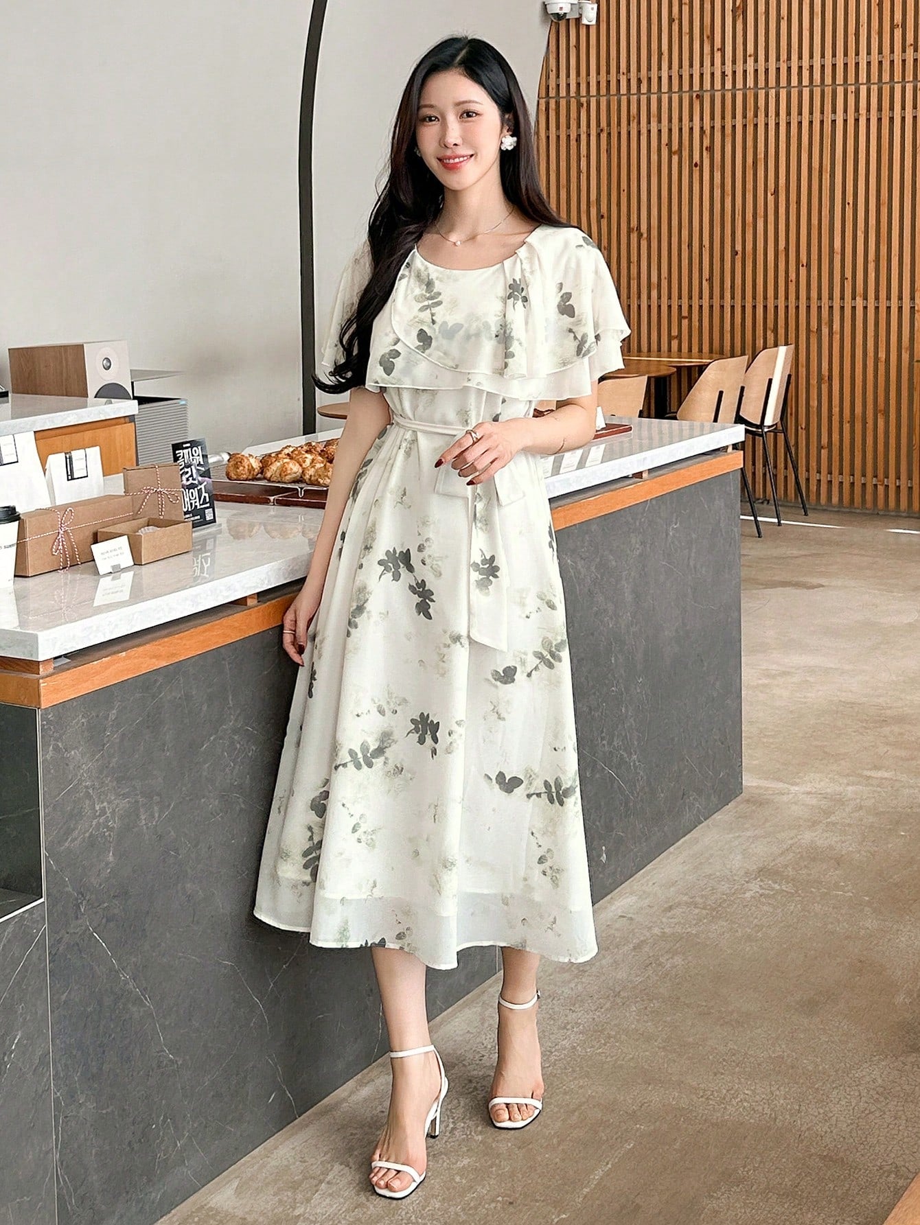 White Minimal Floral Midi Dress with Casual Elegant Style