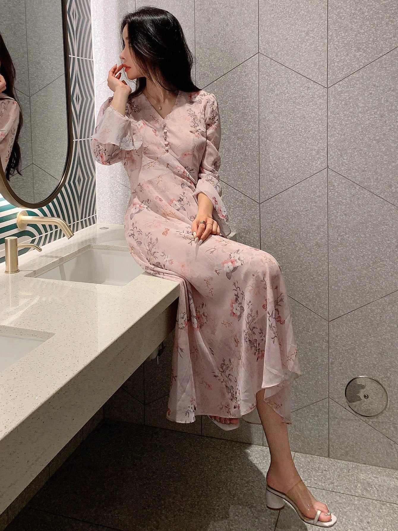 Lavender Floral Maxi Dress with Soft Korean Style Elegance