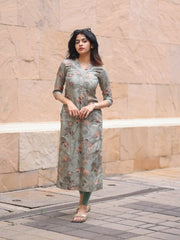 Women Mint Bloom Kurti Set  Lightweight Flowing Fabric with Elegant Pastel Print and Comfortable Coordinated Design