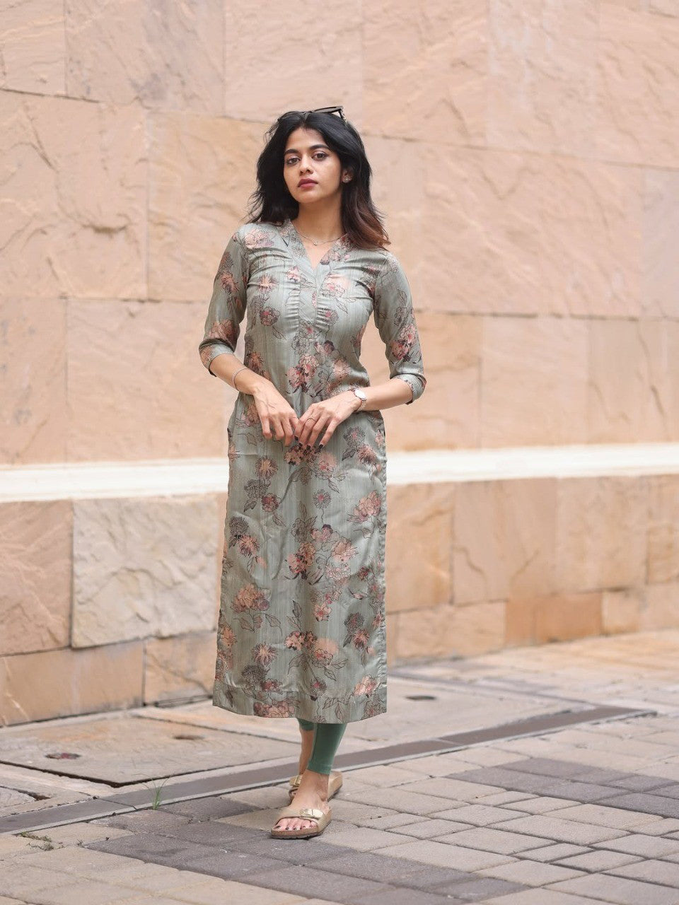 Women Mint Bloom Kurti Set  Lightweight Flowing Fabric with Elegant Pastel Print and Comfortable Coordinated Design