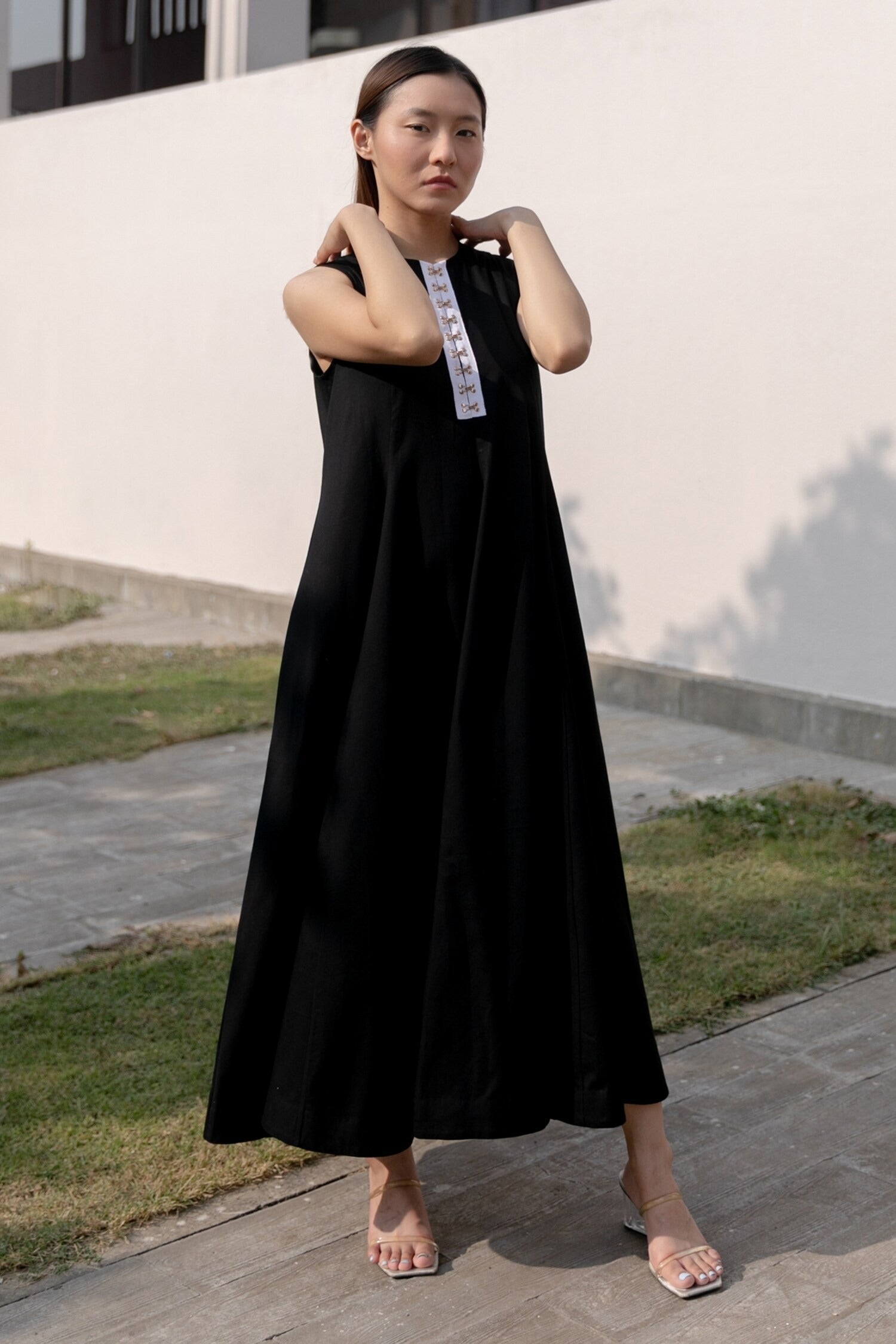Black Cotton Round Neck Flowy Maxi Dress for Women