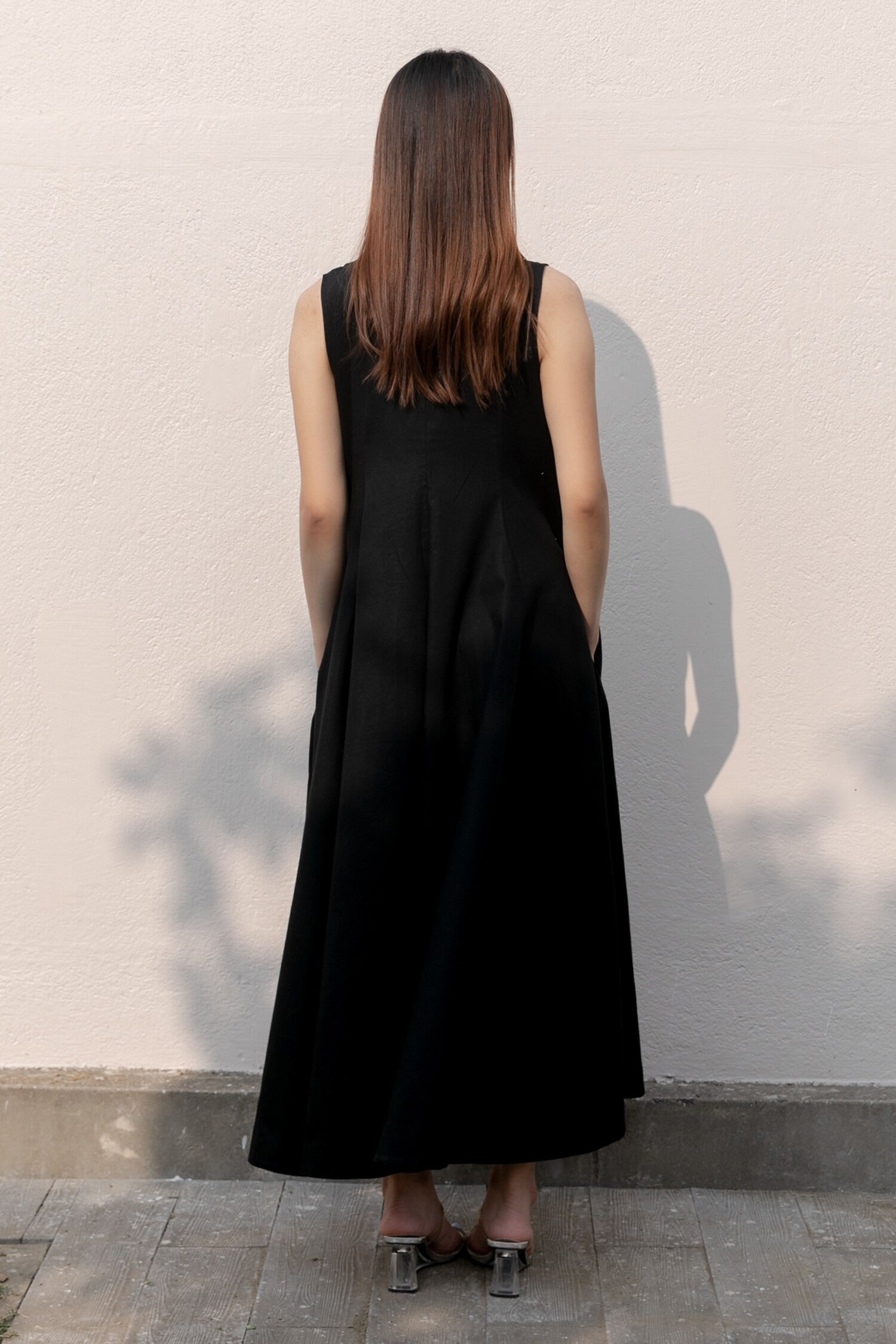 Black Cotton Round Neck Flowy Maxi Dress for Women